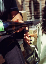 Load image into Gallery viewer, Good Twin Organic Non Alcoholic Sparkling Wine