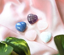 Load image into Gallery viewer, Goddess Gems Crystal Heart Tin Set Goddess
