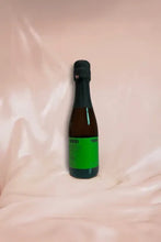 Load image into Gallery viewer, Good Twin Organic Non Alcoholic Sparkling Wine
